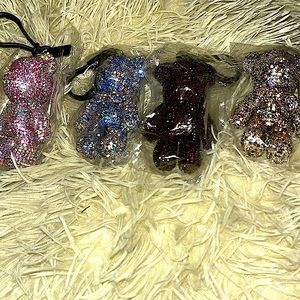 The keychains come in all different colors